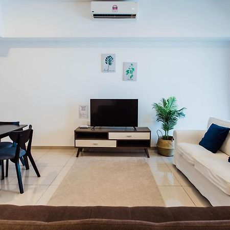 Cozy Homestay With Wifi @Encorp Strand Mall @Alpha Ivf Petaling Jaya Bagian luar foto