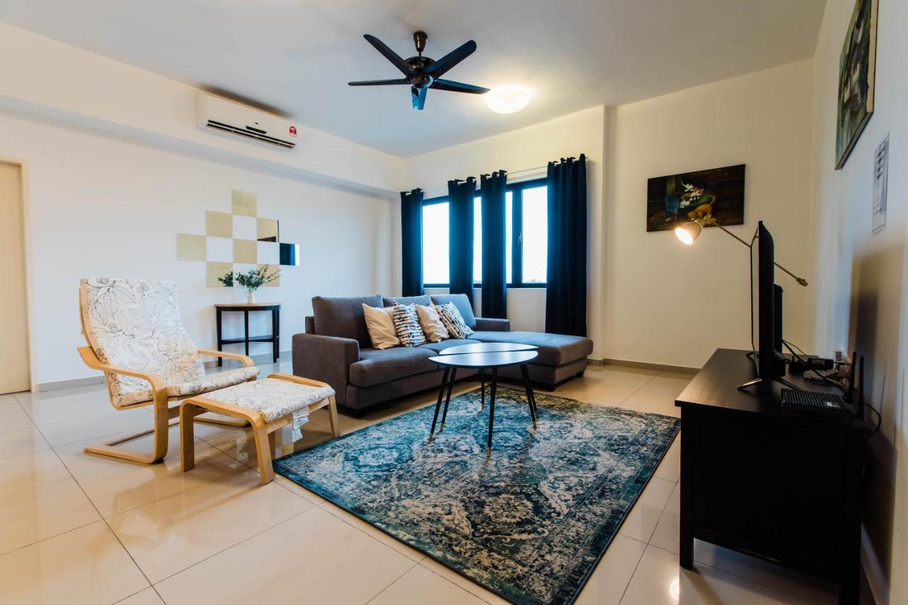 Cozy Homestay With Wifi @Encorp Strand Mall @Alpha Ivf Petaling Jaya Bagian luar foto