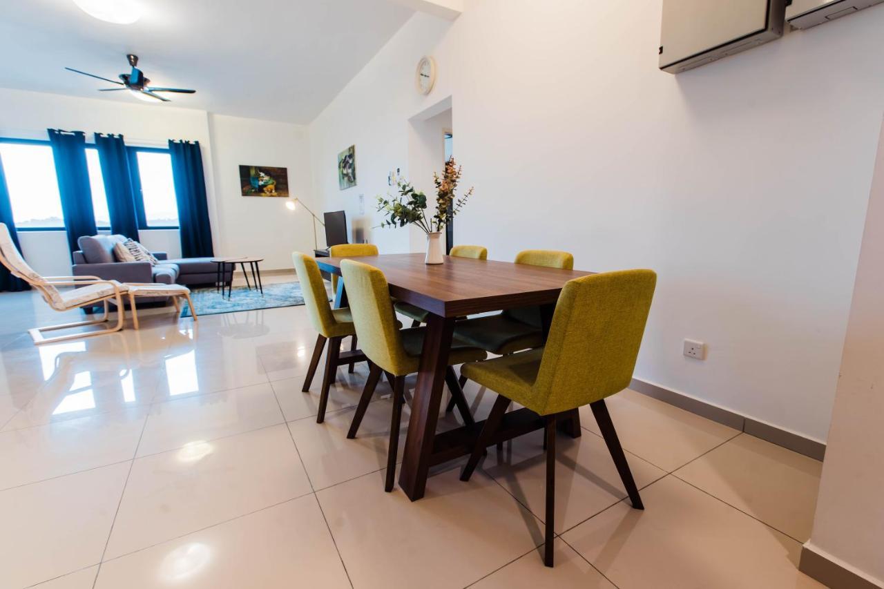 Cozy Homestay With Wifi @Encorp Strand Mall @Alpha Ivf Petaling Jaya Bagian luar foto